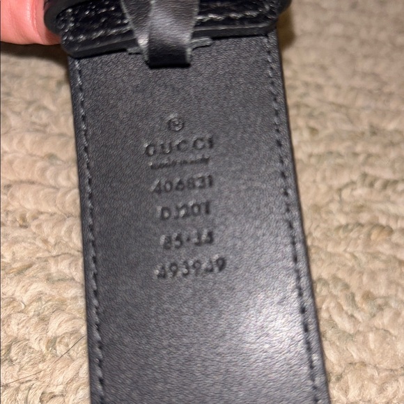 Gucci Black Leather Belt/Authentic - Picture 5 of 10